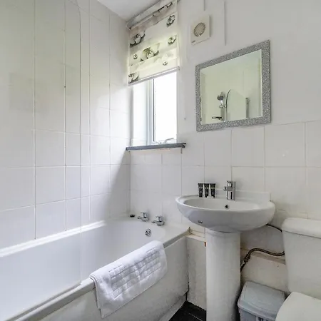 *rb26s* For Your Relaxed & Cosy + Free Parking + Free Fast Wifi * * Leeds (West Yorkshire)