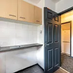 Homestay *rb26s* For Your Relaxed & Cosy + Free Parking + Free Fast Wifi *